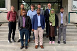 Hinten (von links nach rechts, alle BGR): Lena Maria Lorenzen, Nicolas Jakob Wagener, Lukas Wimmer, Dr. Arne Hoffmann-Rothe, Dr.-Ing. Thomas Lege; vorne (von links nach rechts, alle GSB): Rintu Roy, Md Nazwanul Haque, Tahera Afrin, Khairul Islam.