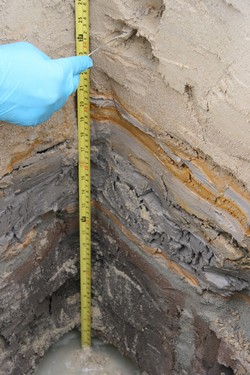 Sampling of the geomicrobiology samples from a highly saline , sulfidic mine waste dump in the bay of Chañaral in the Atacama desert