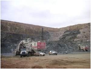 Open pit at Paltreef in South Africa